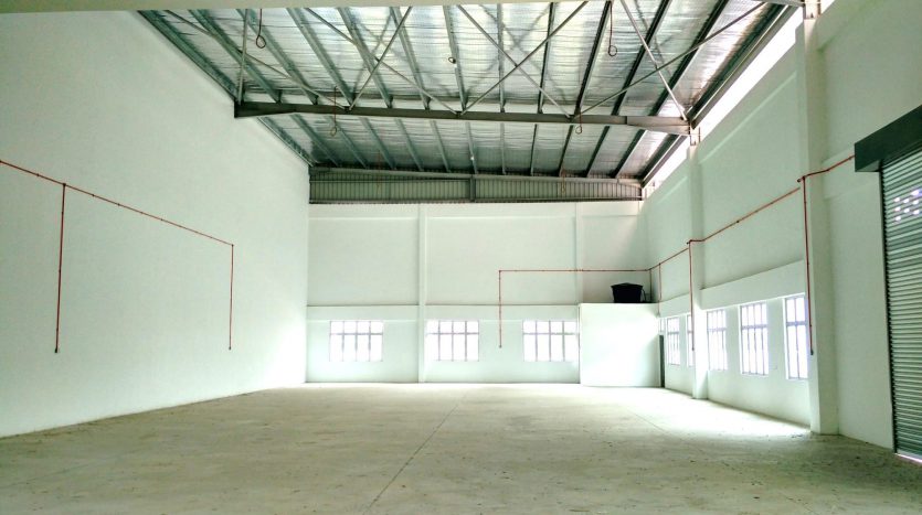 Indahpura Semi Detached Factory Floor For Rent
