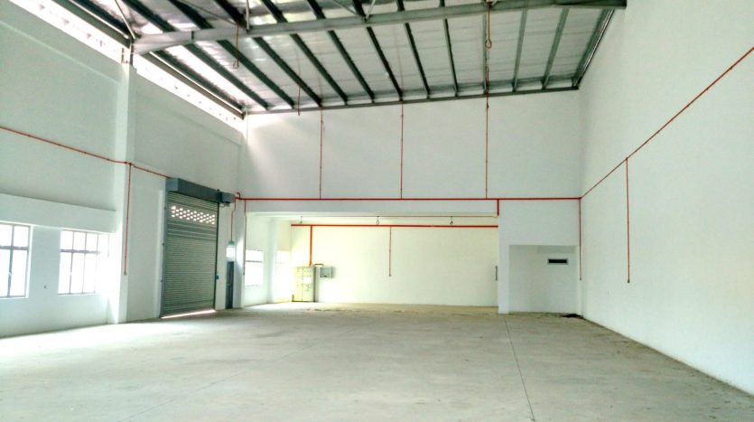 Indahpura Semi Detached Factory Floor For Rent