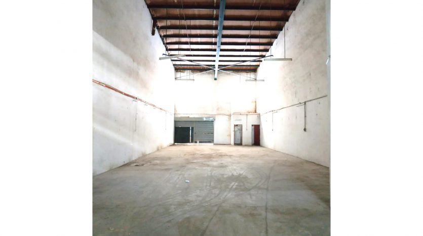 Factory In Kempas For Rent