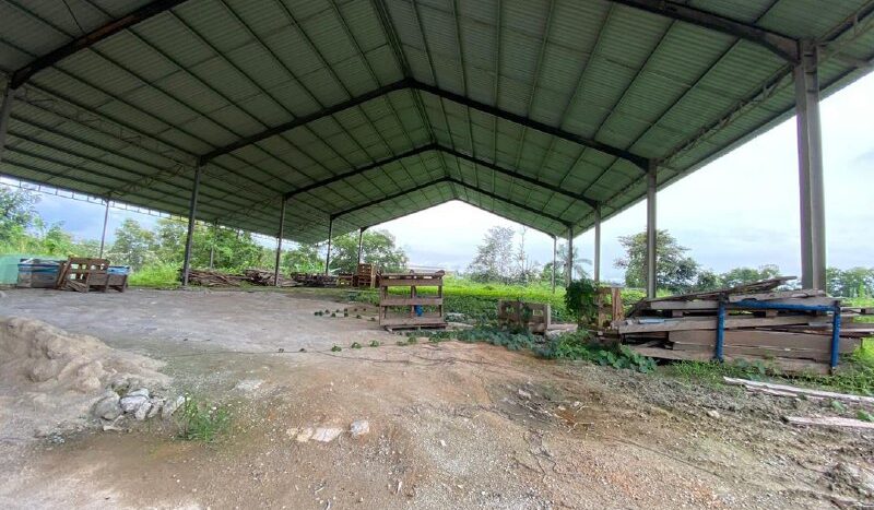 Seelong, Senai Detached Factory With Open Shade For Rent