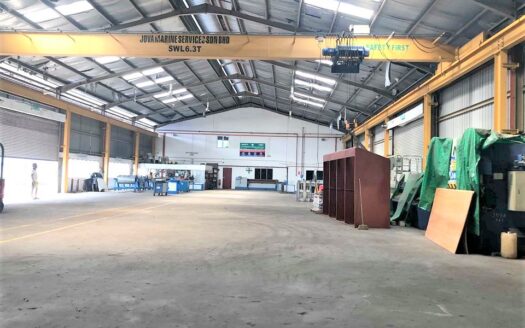 Kota Puteri, Masai Detached Factory With Overhead Crane For Sale