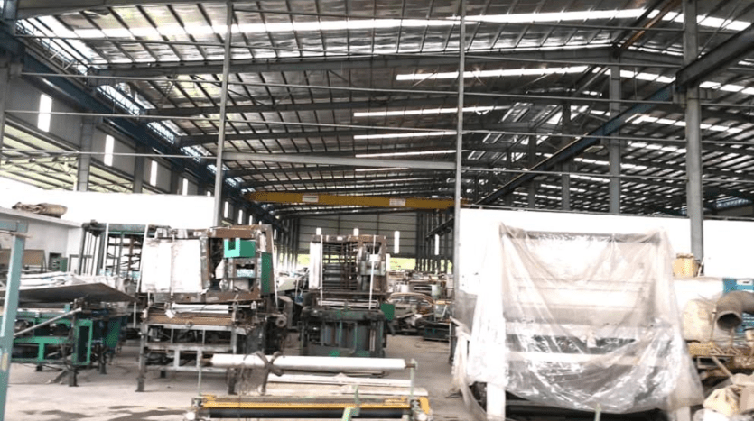 Kempas Detached Factory with 1000 AMP Power Supply For Rent 3