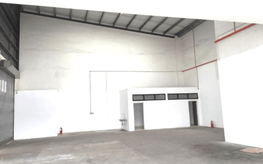 Kempas Semi Detached Cluster Factory For Rent