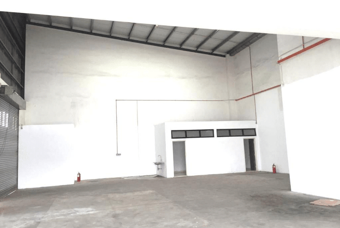 Kempas Semi Detached Cluster Factory For Rent