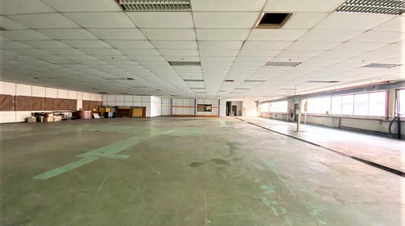Tebrau Detached Factory with 1000 AMP Power Supply For Rent